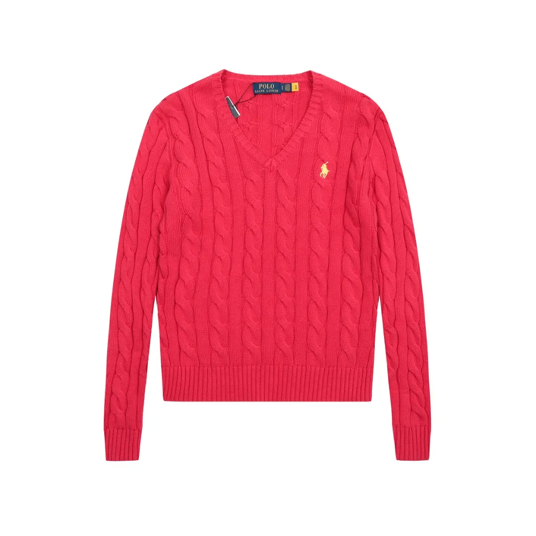 P210 Top quality" Style number: DS019# [Ralph Lauren V-neck solid color pony embroidered logo hemp flower knitted sweater] ✅Ralph Lauren Ralph Lauren goddess slim basic classic V-neck hemp flower pullover sweater ✅Main supplier platform live broadcast Wholesale entity Replacement when out of stock Not removed from the shelves ✅ZP quality 1:1 version Scan the code to enter the GF website Counter quality ✅Detailed quality The only one in Guangzhou Imported quality cotton yarn Mainly high-end Value for money, good quality, needless to say, ✅Simple upper body, easy to match, ootd must-have, good-looking clothes are never picky, a must-have in the goddess’ wardrobe, recommended Size: S-L Color: black, off-white, gray, navy blue, khaki, pink, light blue, rose red, brown, Chinese red